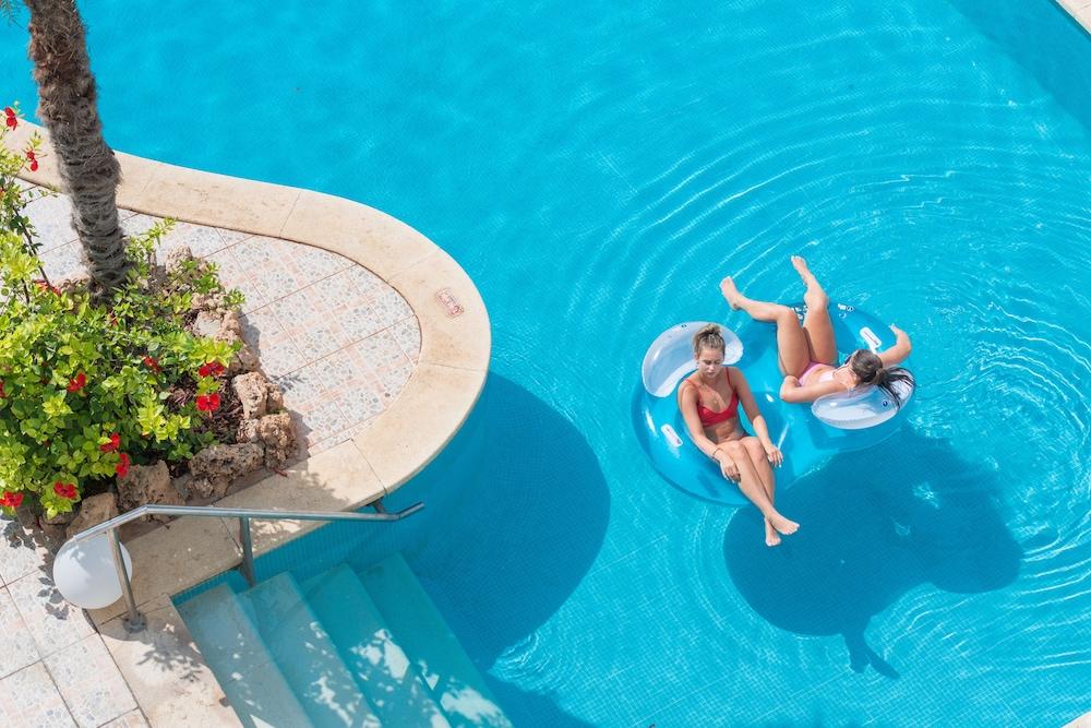 Hostal Casa Bauza Cala Ratjada  Eksteriør billede