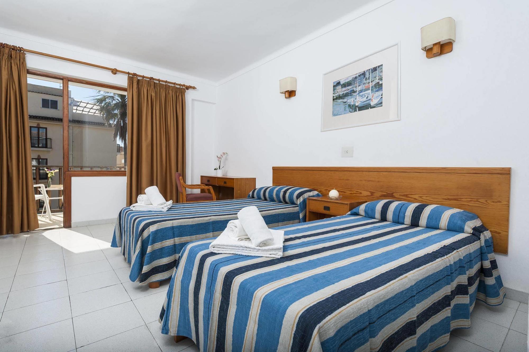 Hostal Casa Bauza Cala Ratjada  Eksteriør billede